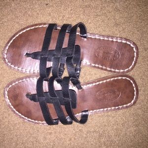 BLACK AMERICAN EAGLE SANDALS